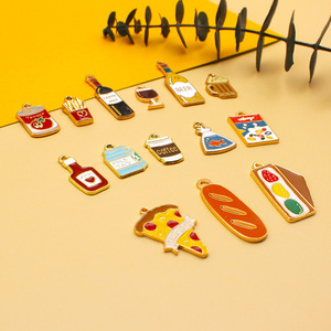 Breloques Métalliques DIY Kawaii Dessin Animé Style Occidental, Motifs Alimentaires Simulés (Bière Gourmande, Vin Rouge, Verres à Café), pour Décoration de Coques de Téléphone et Projets Créatifs - Product Image 3