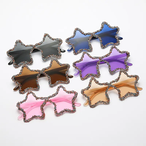 แว่นกันแดดรูปดาว แฟชั่นแว่นตาเพชร แว่นตาตกแต่งคริสต์มาส แว่นตาสำหรับงานปาร์ตี้ แว่นกันแดดไร้กรอบแบบพิเศษ - Product Image 2