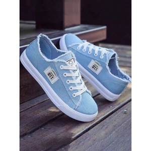 Sneakers in tela slip-on semplici e moderne per uomo e donna, scarpe leggere e traspiranti con lacci per studenti - Product Image 3