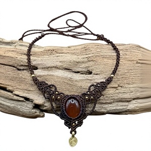 Collier Macramé Bohème avec Pendentif Boule en Alliage de Zinc, Perles Goutte, Cordon Marron Réglable, Cadeau Unisexe, Vente en Gros Inde - Product Image 1