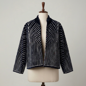 Chaqueta de Terciopelo Azul Marino con Bordado Plateado, Cuello Chal con Diseño a Rayas, Corta, Abrigo Elegante de Invierno para Mujer - Product Image 1
