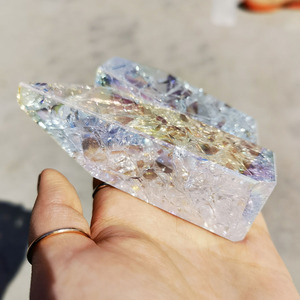 หินควอตซ์สีรุ้งหลายด้านเป็นรูปนางฟ้าออร่าคริสตัลแตกแบบฟรีเงาวาว - Product Image 2