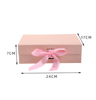 Logo personnalisé grande boîte cadeau magnétique en carton de luxe noir avec ruban pour emballage de cadeau
