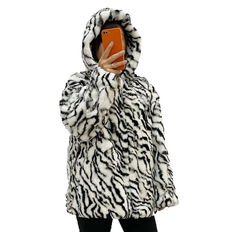 Chaqueta corta con capucha para mujer, abrigo con dobladillo elástico y costuras con estampado de leopardo de color y piel de conejo real