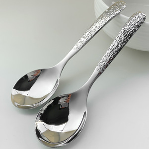 ช้อนสแตนเลส 304 ลายตอก 18/10 ช้อนเสิร์ฟดีไซน์สร้างสรรค์ ช้อนกินแบบก้นแบน - Product Image 2