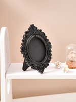 Cadre photo vertical en résine gaufrée de style européen rétro, écologique et durable, avec une touche de luxe pour la décoration intérieure