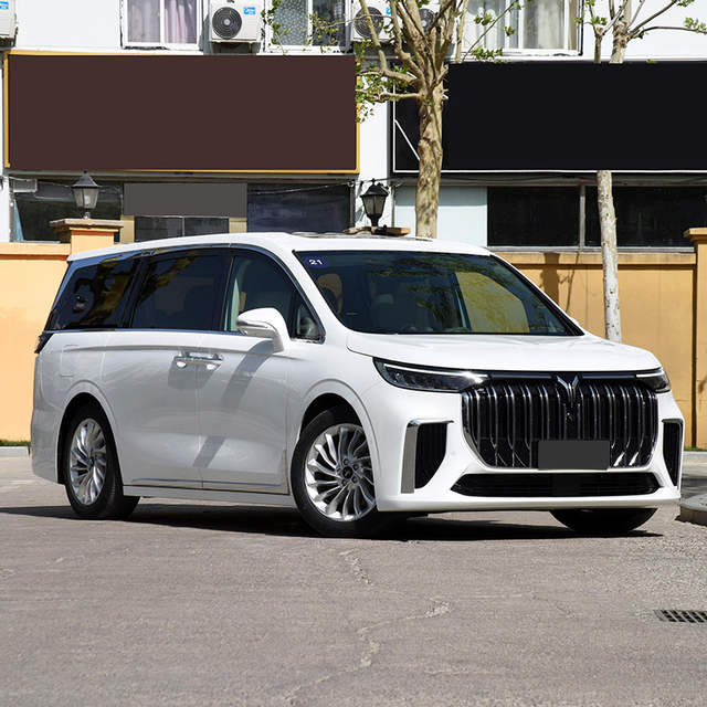 Dongfeng Voyah 5 Door 7 Seat MPV  Dreamer Dream Electrico Four-wheel Drive EV Car