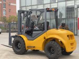 Hoogwaardige 4WD diesel off-road heftruck 2,5T 3T 3,5T 3m 4m 5m 6m hefhoogte EPA voor ruig terrein, bouw- en landbouwgebruik - Product Image 5