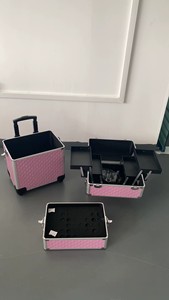 Trolley de Maquillage Multi-couches Style Urbain Minimaliste Grande Capacité Boîte de Rangement Maquillage Maître des Ongles et Coiffure Multifonction en Aluminium - Product Image 6
