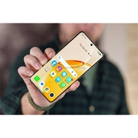 Smartphone Real Me 16 Pro+ Version Globale 5G 6.8'' 144Hz AMOLED Snap Dragon 7 Gen 4 7000mAh 80W 200MP eSIM