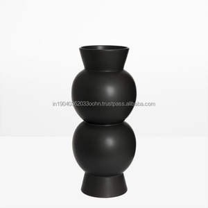 Macetas Modernas de Hierro Negro con Diseño Elegante, Floreros de Metal de Lujo para Decoración del Hogar, Hotel o Bodas - Product Image 3