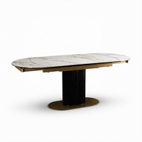 Table à manger extensible ovale moderne de luxe en pierre frittée avec base dorée cannelée, 6 à 8 places, mobilier de salle à manger pour usage commercial et hôtelier