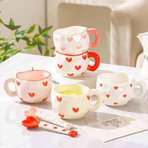 Tazza di caffè carina creativa e piattino in ceramica color crema <span class=keywords><strong>cuore</strong></span> dipinto a mano irregolare - Product Image 3