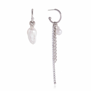 ต่างหูสแตนเลสทรงหยดน้ำประดับมุกและพู่เพชรซิร์คอนสำหรับผู้หญิงใส่ได้ทุกวัน - Product Image 4