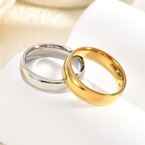 Cincin Pasangan Motif Gear 6MM Lapis Emas Baja Tahan Karat untuk Pria dan Wanita - Product Image 2