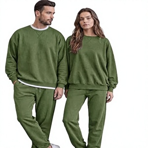 Ensemble sweat-shirt et jogging vert uni pour homme, col rond, manches longues, survêtement décontracté avec poches latérales, taille élastique, coupe régulière - Product Image 3