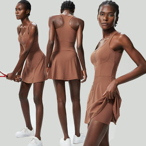 カスタムロゴ入り高品質ハーフジッパースリーブレステニスドレス、内蔵ショーツ、パッド入り、ピクルボール、スポーツ、パデルウェア - Product Image 3