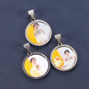 2023 New Round Photo Sublimation Pendant Necklace is the Best Gift for Mom