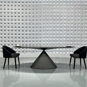 Mesa de comedor italiana minimalista con losa de piedra ovalada, base en forma de lágrima, diseño moderno para comedor - Product Image 2