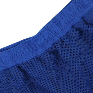 Pantalones cortos deportivos de malla informales de verano transpirables de doble capa personalizados para hombre, bolsillos, 100% poliéster, secado rápido, ligeros, de alta calidad - Product Image 3