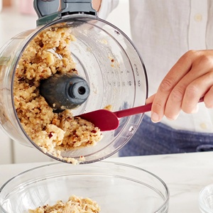 Spatola in Silicone Curva con Manico Lungo e Foro per Appendere Greenlife Spatola in Silicone Facile da Usare - Product Image 4