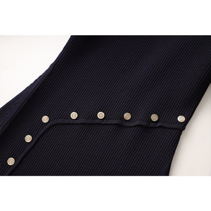 Nuovo Abito Francese Lavorato a <span class=keywords><strong>Maglia</strong></span> di Alta Qualità, <span class=keywords><strong>Nero</strong></span> Elegante con Spacco Irregolare e Bottoni, Maniche Lunghe per Uso Quotidiano - Product Image 3