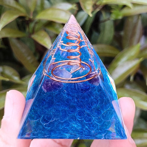 <b>Crystal</b> <b>Chip</b> Pyramid Resin Epoxy Craft Desktop Ornament Blue Glass Home Decoration - Product Image 1