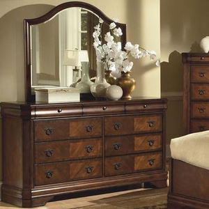 Commode de chambre à coucher à deux tons, meuble de rangement élégant et traditionnel, commode classique en bois foncé avec miroir - Product Image 1