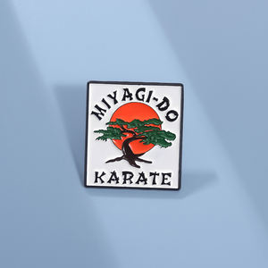<span class=keywords><strong>Miyagi</strong></span> Do Karate smaltato spille personalizzate di arti marziali spille da bavero distintivi per gioielli da cartone animato regalo per bambini amici - Product Image 4