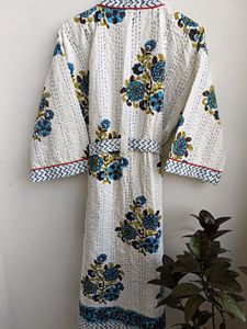 Kimono de demoiselle d'honneur Kantha de qualité à l'exportation, Robes en coton, vêtements faits à la main, Kantha, Robes de bain - Product Image 4