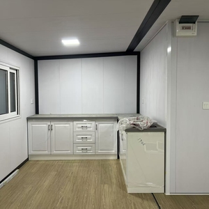 Maison conteneur extensible 20/40 pieds, directement de l'usine, <span class=keywords><strong>2</strong></span> chambres, maison de luxe avec terrasse, panneaux sandwich, couleur personnalisée pour location familiale - Product Image 4