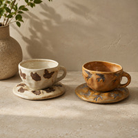 Ensemble tasse et soucoupe à café en céramique artisanale de style vintage, design floral, pour la maison, idéal pour le thé de l'après-midi
