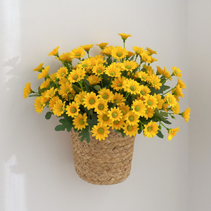 Pequeño ramo de flores de seda artificiales frescas Margarita Manzanilla crisantemo salvaje orquídea saltadora para Pascua boda decoración del hogar - Product Image 4