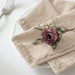 Serviette en lin 100% faite à la main, brodée et lavée à la pierre, inspirée de la nature, avec bordure brute pour la maison ou un mariage, recyclée - Product Image 1