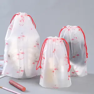 Vente directe en usine sac cadeau en tissu à cordon en plastique avec logo personnalisé sac d'emballage de chaussure givrée