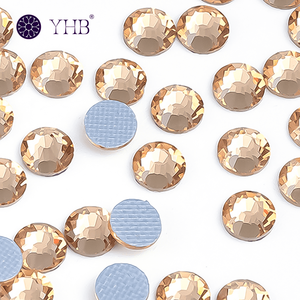 <strong>Rhinestones</strong> Stones Appliques Silver Bottom <strong>Crystal</strong> Stone <strong>Rhinestone</strong> Trimming for Wedding Dresses - Product Image 2