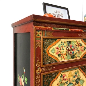 Handgefertigte Umweltfreundliche Langlebige Chinesische Antike Massivholz-Kommode mit Tibetischen Handbemalten Mustern - Product Image 2