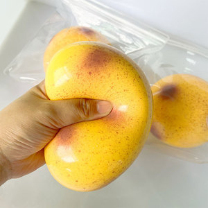 Jouet géant en forme de pomme de terre liquide à récupération lente pour la décompression et le soulagement du stress - Product Image 3