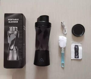 เครื่องปั่นน้ำผลไม้พกพา 600 มล. มอเตอร์ดีซี ใบมีดสแตนเลส ชาร์จผ่าน USB ใช้งานง่ายเพียงสัมผัสเดียว สำหรับสมูทตี้ เชค และใช้ในครัวเรือน - Product Image 1