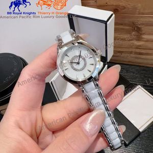 Montres à quartz élégantes pour femmes, accents de diamants, bracelet en acier inoxydable tendance, résistantes à l'eau, chronomètre pour femmes - Product Image 5