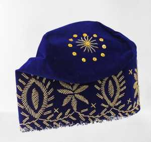 Elegante Gorro Fila Asinde, Perfecto para Bodas Nigerianas y Eventos Tradicionales - Product Image 1
