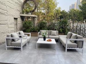 Foshan-Conjunto <span class=keywords><strong>de</strong></span> balcón <span class=keywords><strong>de</strong></span> metal, muebles <span class=keywords><strong>de</strong></span> lujo del Mediterráneo <span class=keywords><strong>para</strong></span> el hogar, muebles <span class=keywords><strong>de</strong></span> patio informales, <span class=keywords><strong>cojines</strong></span>, muebles <span class=keywords><strong>de</strong></span> <span class=keywords><strong>exterior</strong></span>, sofá <span class=keywords><strong>de</strong></span> metal <span class=keywords><strong>para</strong></span> jardín - Product Image 2