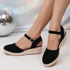 Sandales compensées en daim noir à bout fermé, plateforme, semelle extérieure en paille, fermeture à boucle, chaussures d'été pour femmes - Product Image 1