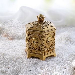 Porte-cartes de visite Hibou Halloween en résine dorée antique, boîte décorative pour la maison et le bureau, peinte à la main, artisanale, idée cadeau artistique - Product Image 4