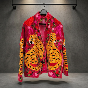 Veste en velours de coton automne/hiver, broderie à la main, motif tigre réversible, satin léger, peau de mouton, couleur rose vin, style safari - Product Image 1