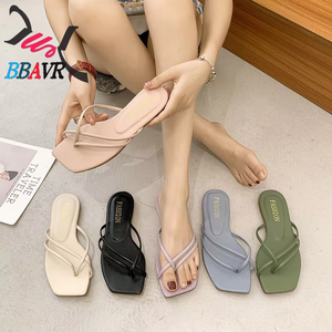 Sandalias de Verano para Mujer, Diseño Cuadrado, Suela Plana, Estilo Coreano, Frescas para la Playa, con Amortiguación y Puntera de Acero - Product Image 1