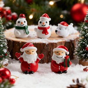 Miniature en résine Père Noël Esthétique Héritage, <span class=keywords><strong>Fable</strong></span> intemporelle de style rustique ancien pour la décoration de globe de neige DIY pour enfants en gros - Product Image 5