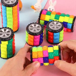 ของเล่นเสริมพัฒนาการเด็กเล็ก DIY ตัวต่อสามมิติ หอคอยมหัศจรรย์ รูปทรงข้าวโพด หมุนได้ ของเล่นสร้างสรรค์ ของเล่นส่งเสริมการขาย - Product Image 2
