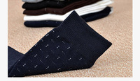 Chaussettes bateau à cinq paires pour hommes Nouveau printemps et été Respirant Coton solide Casual Business Style Jetable