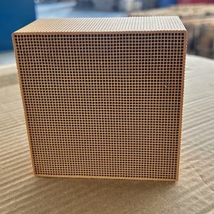 Pièces de moteur diesel, substrat céramique en nid d'abeille pour convertisseurs catalytiques <span class=keywords><strong>DOC</strong></span> SCR - Product Image 1